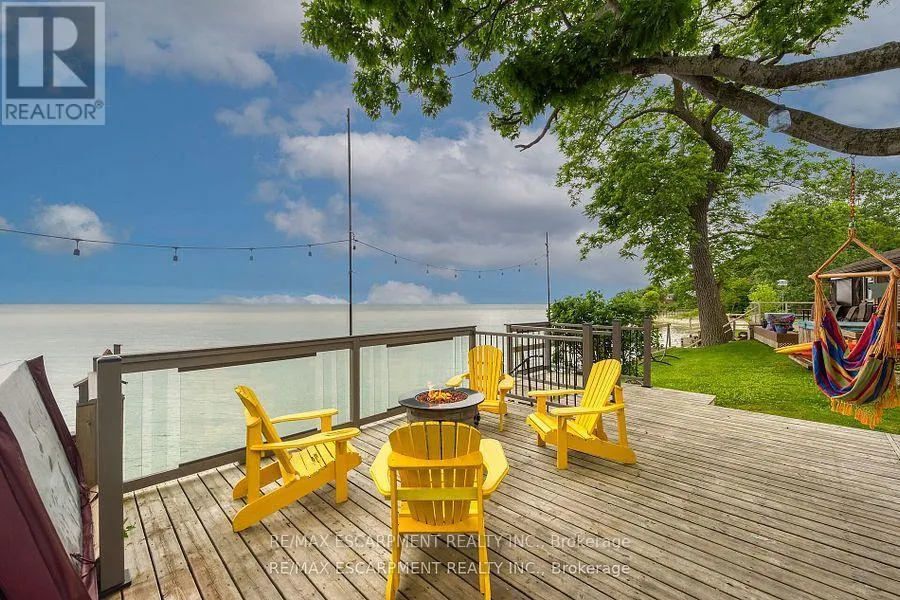2090 LAKESHORE ROAD