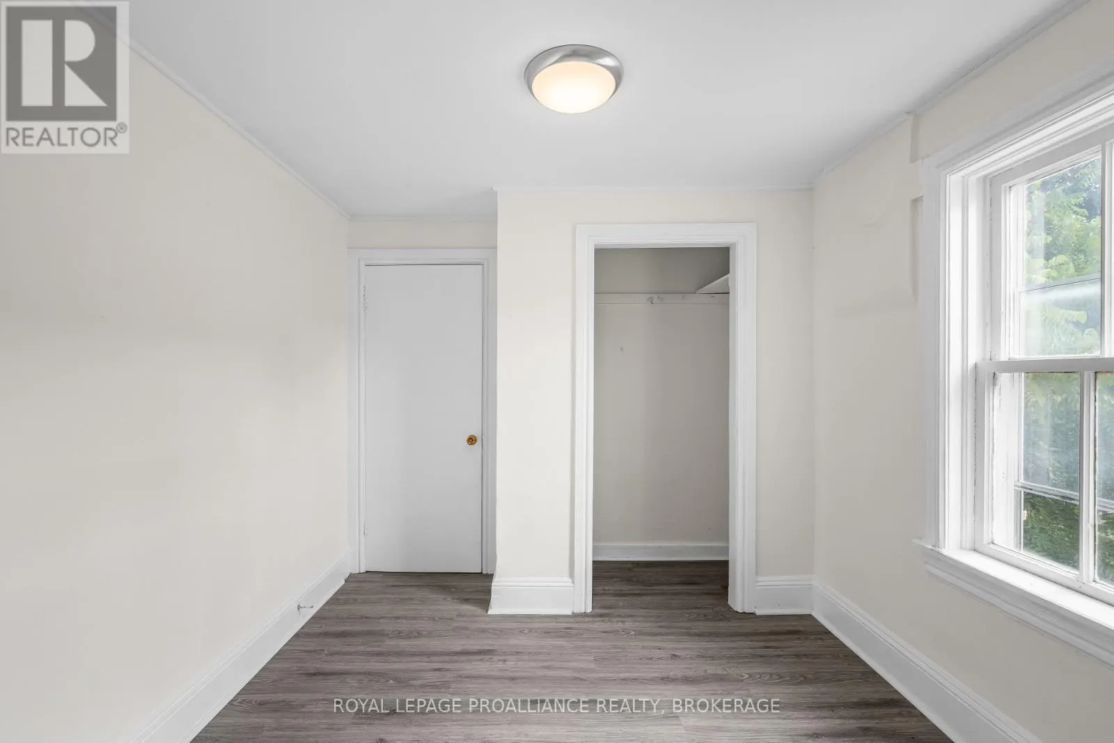 10-12 THOMAS STREET E