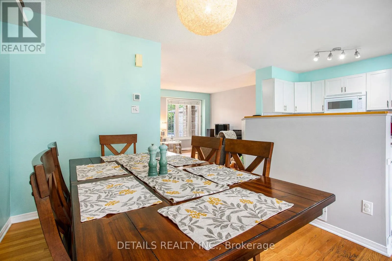 141 DUNTROON CIRCLE