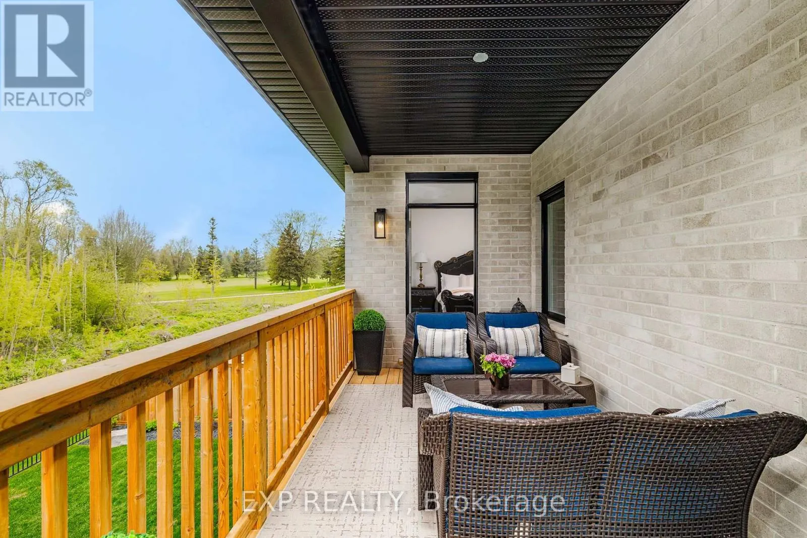 41 GILMER CRESCENT