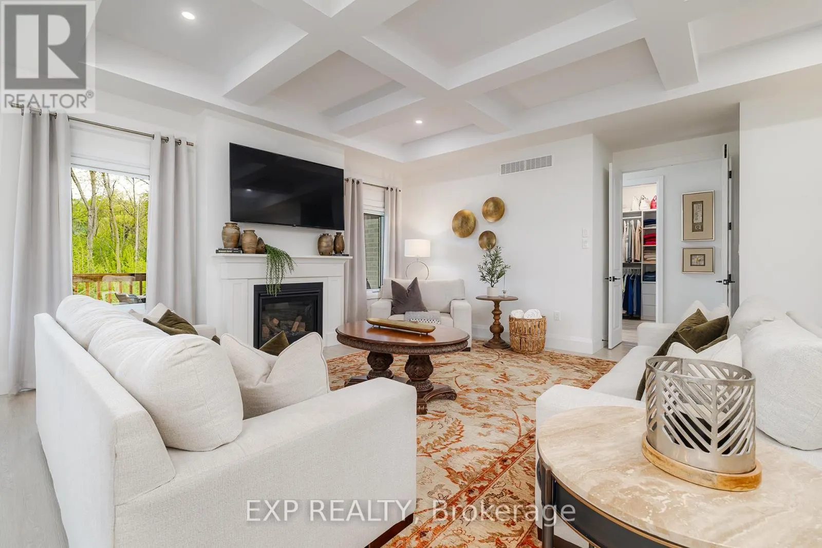 41 GILMER CRESCENT