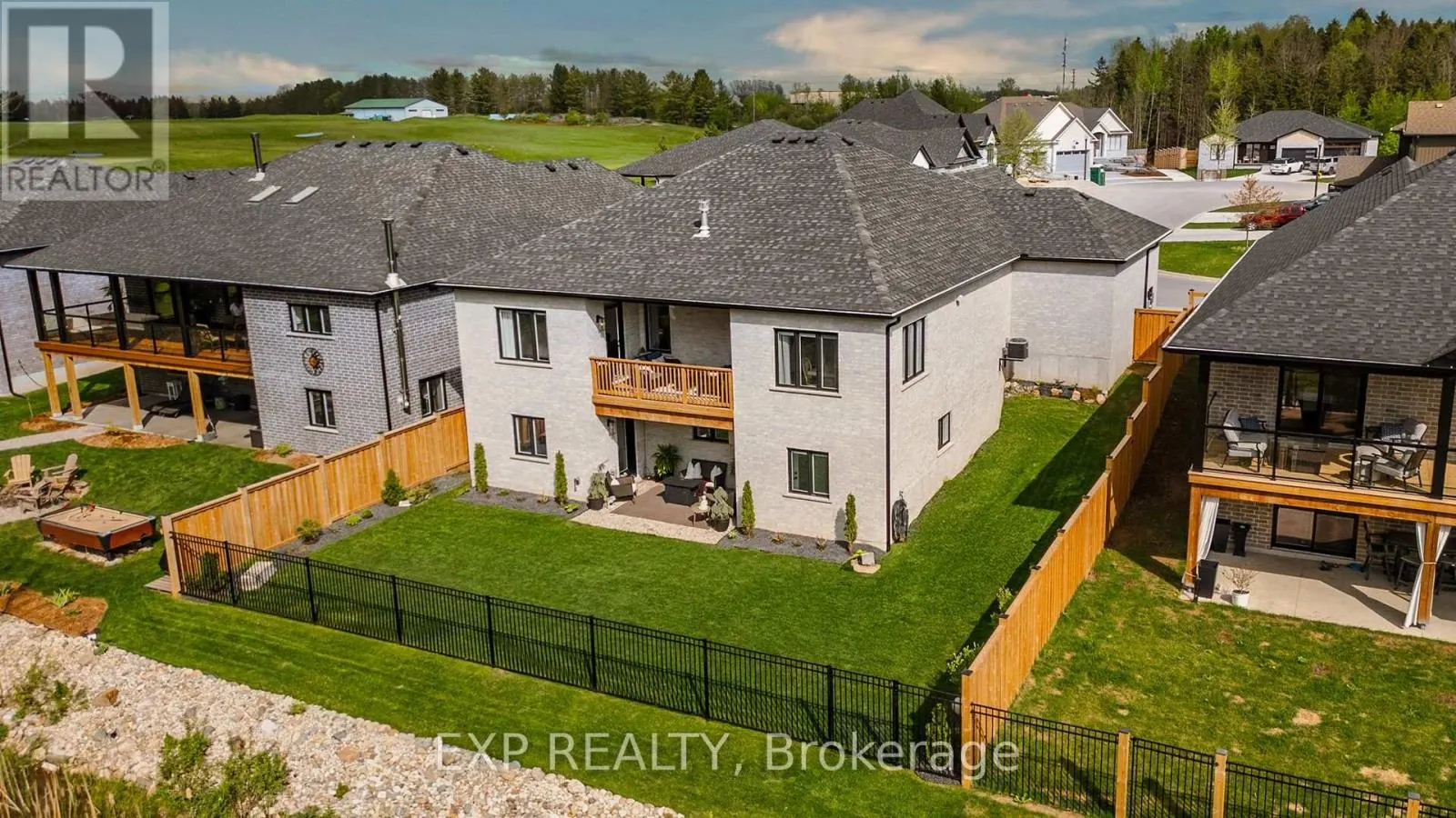 41 GILMER CRESCENT