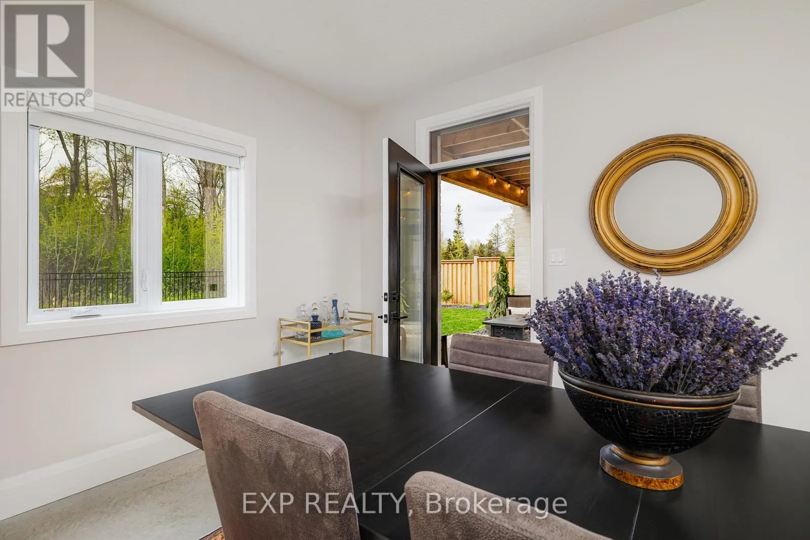 41 GILMER CRESCENT