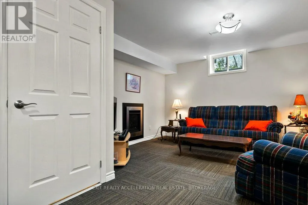 21 KANVERS WAY