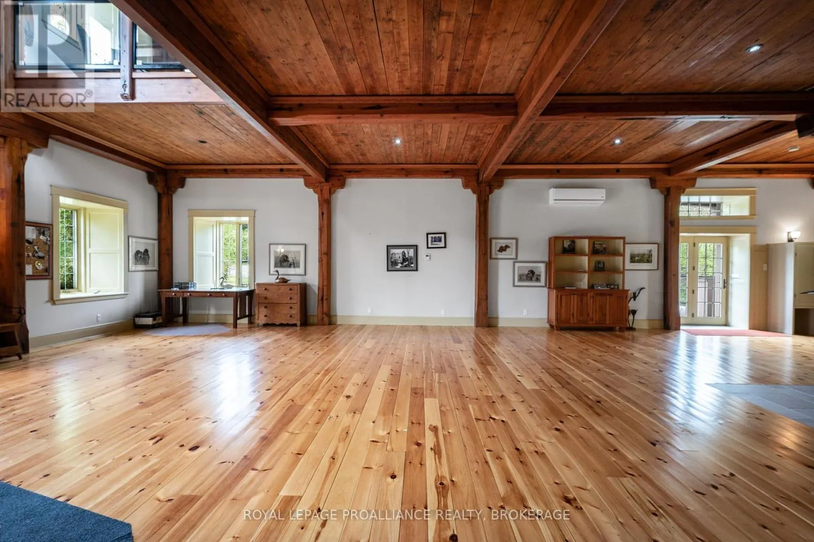 46 CONCESSION STREET S