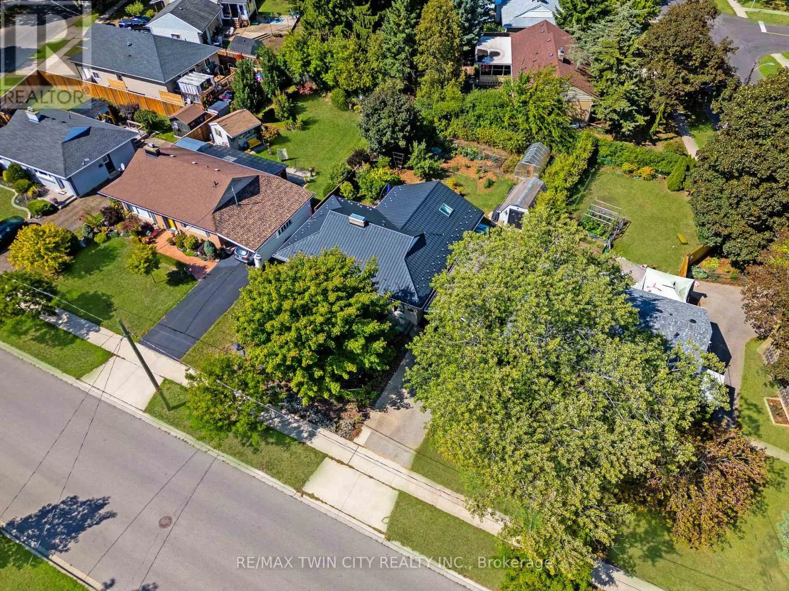 124 FAIRFIELD AVENUE