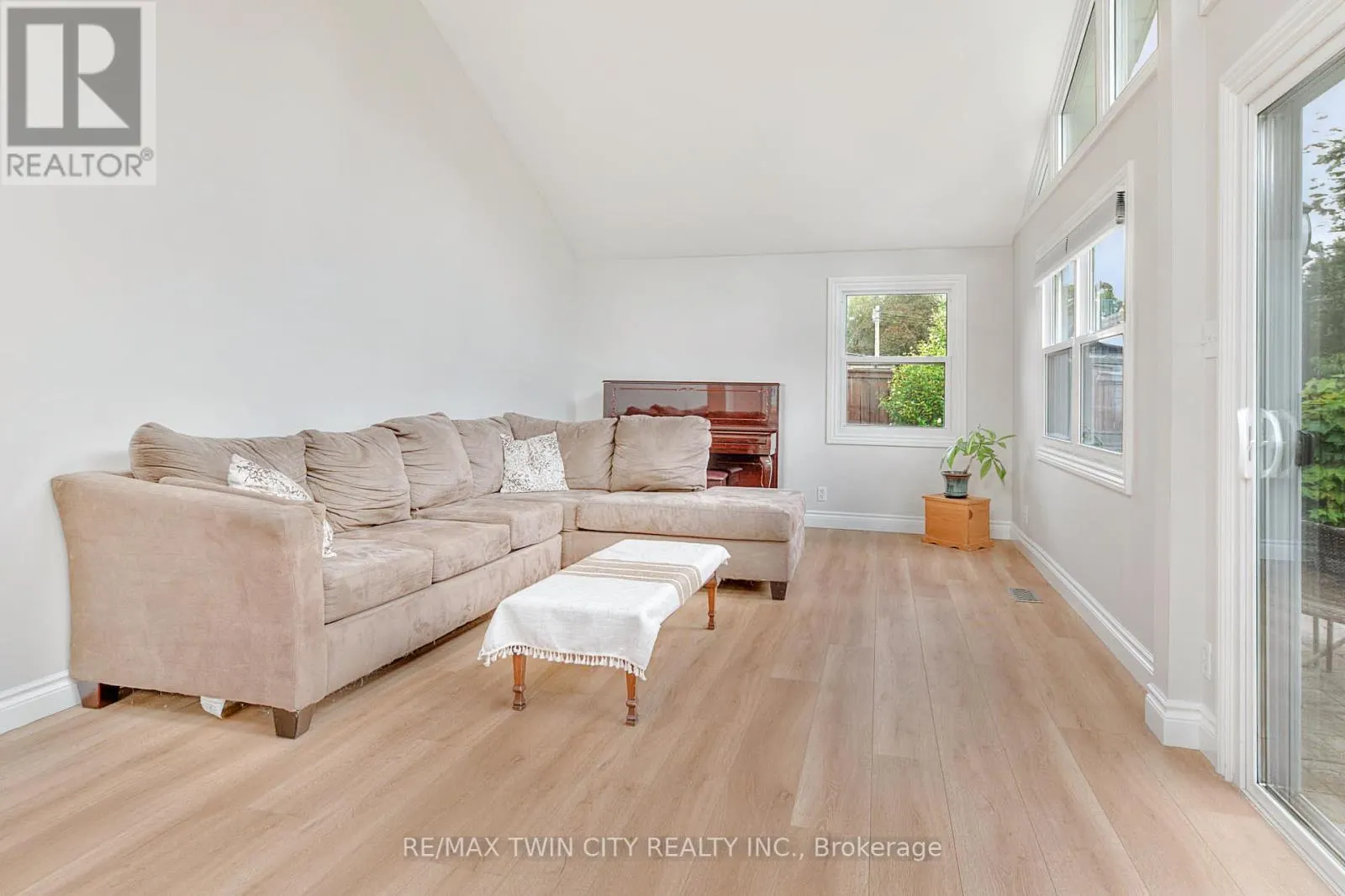 124 FAIRFIELD AVENUE