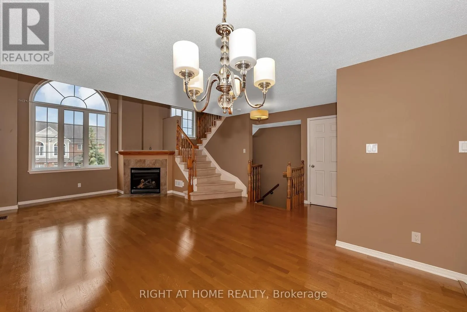 171 - 70 EDENVALE DRIVE