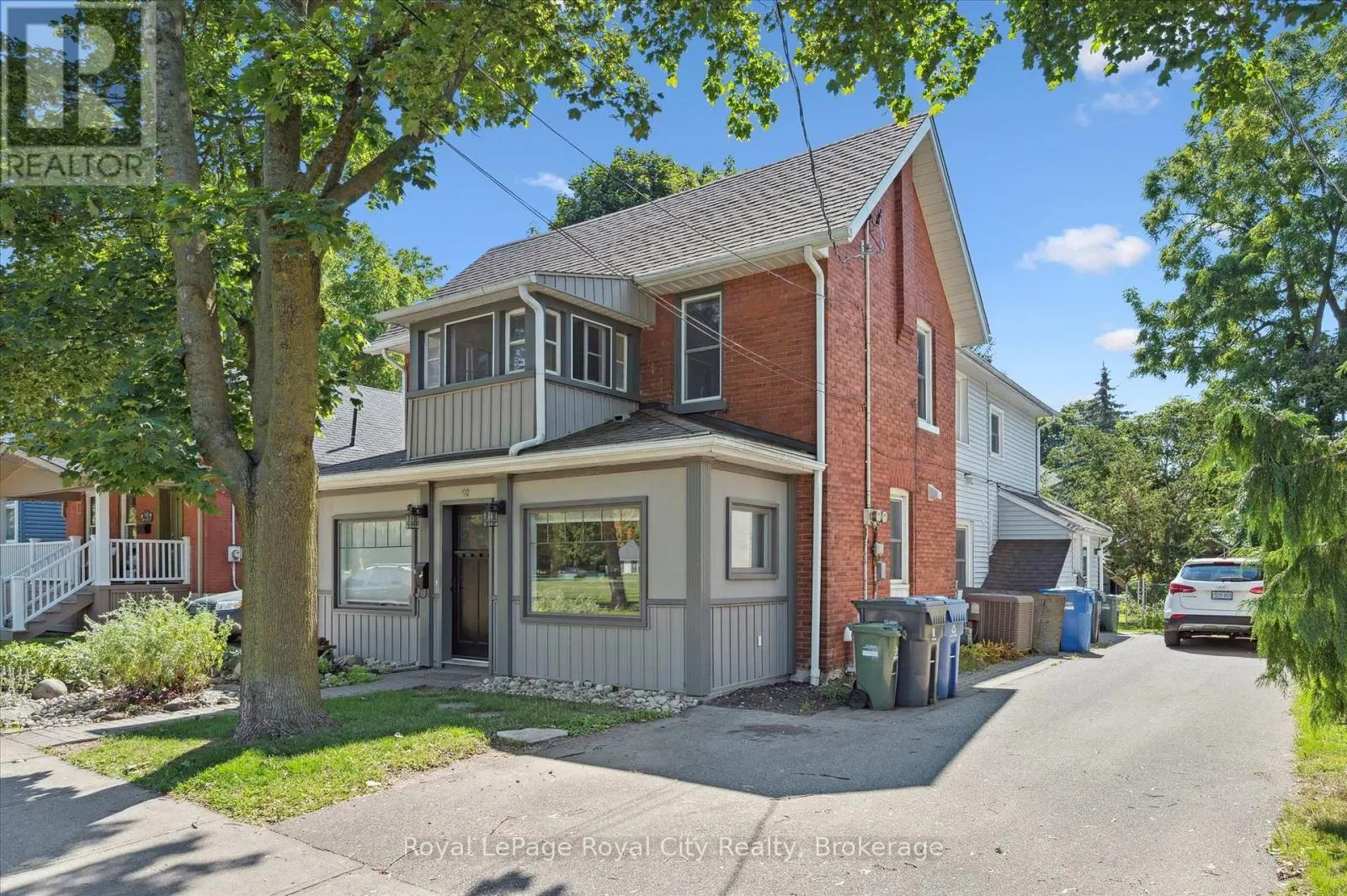 92 KATHLEEN STREET