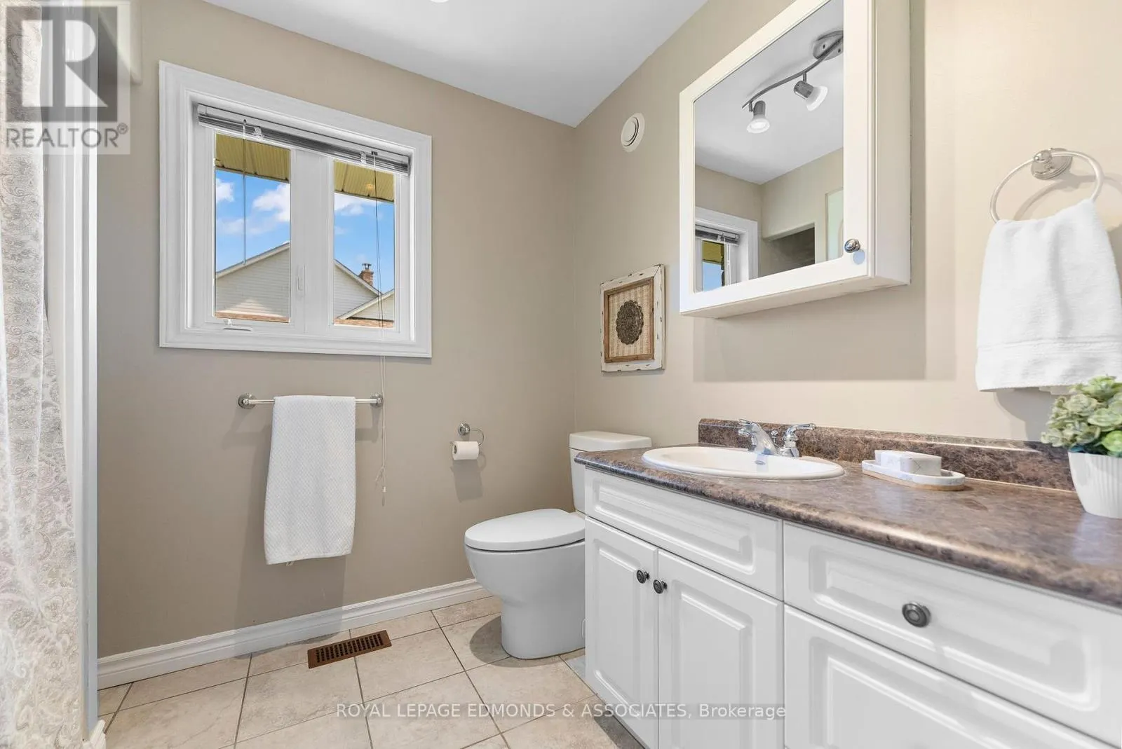 40 BLUE DANUBE WAY