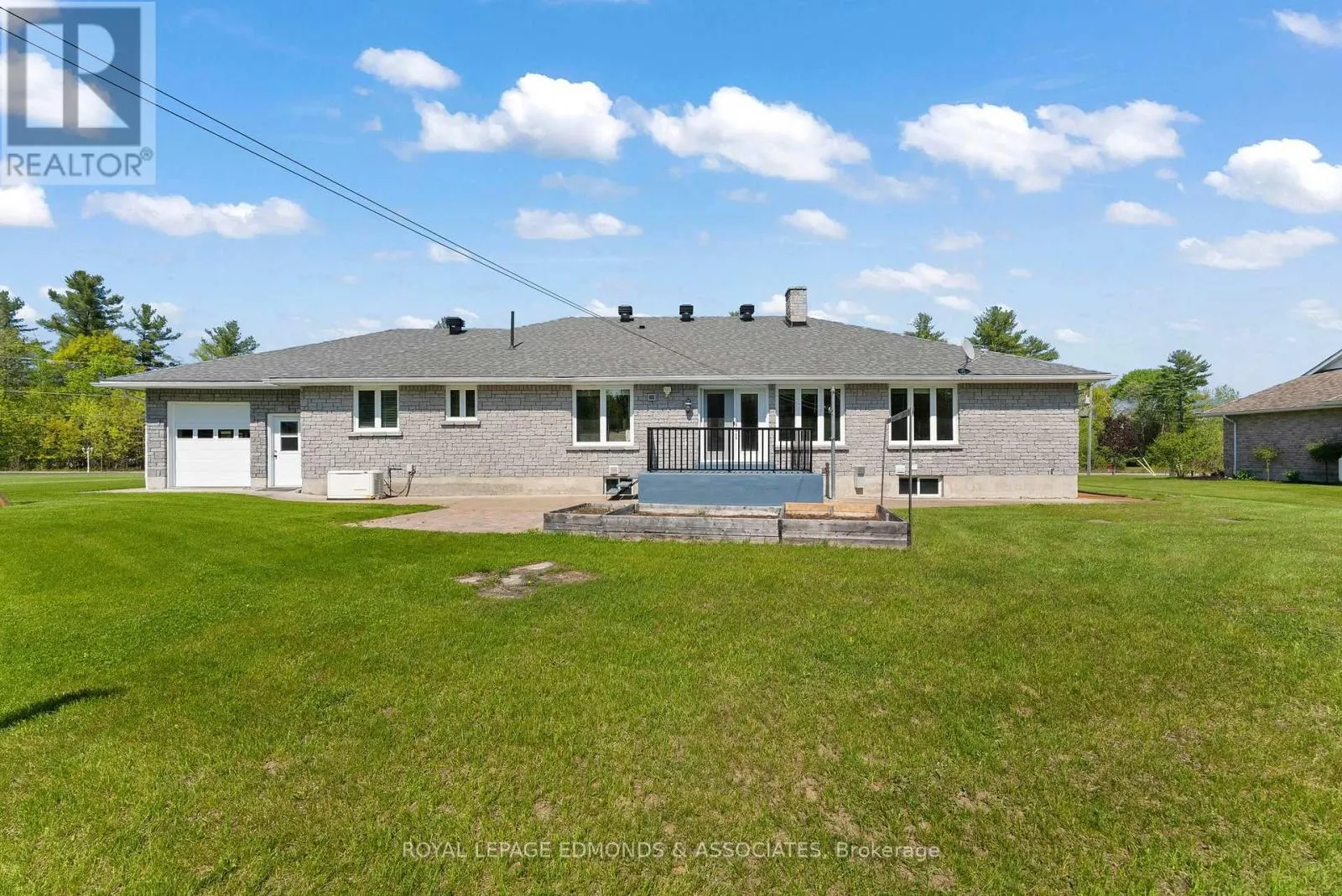 40 BLUE DANUBE WAY