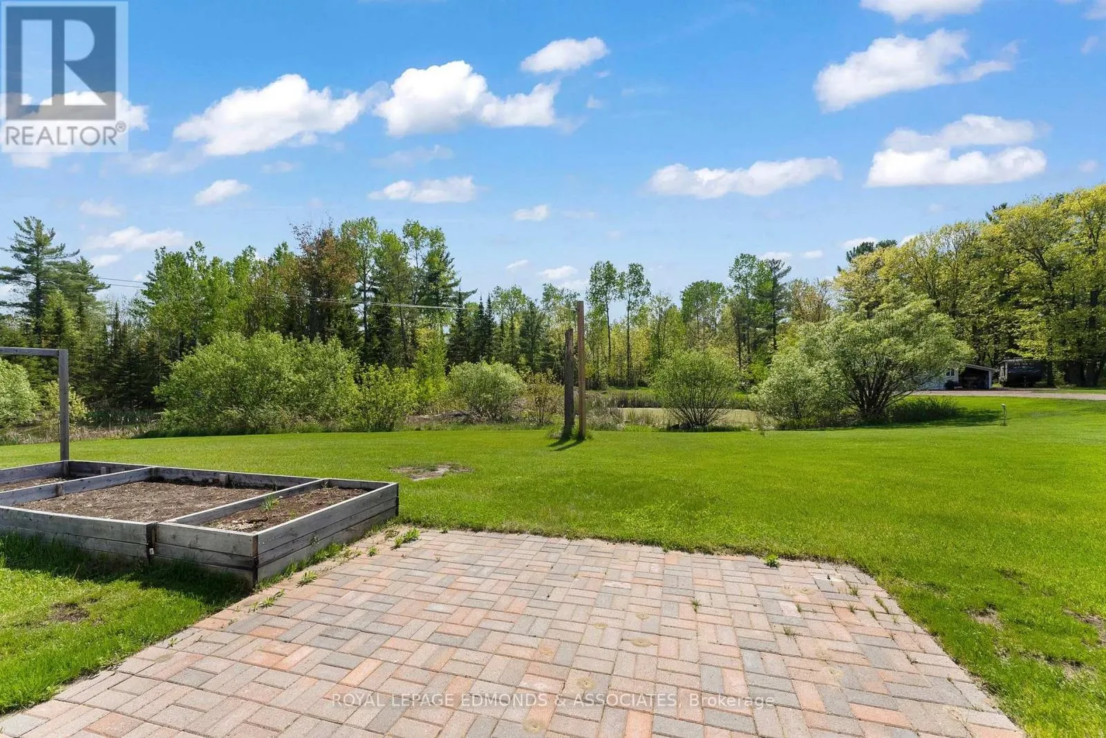 40 BLUE DANUBE WAY