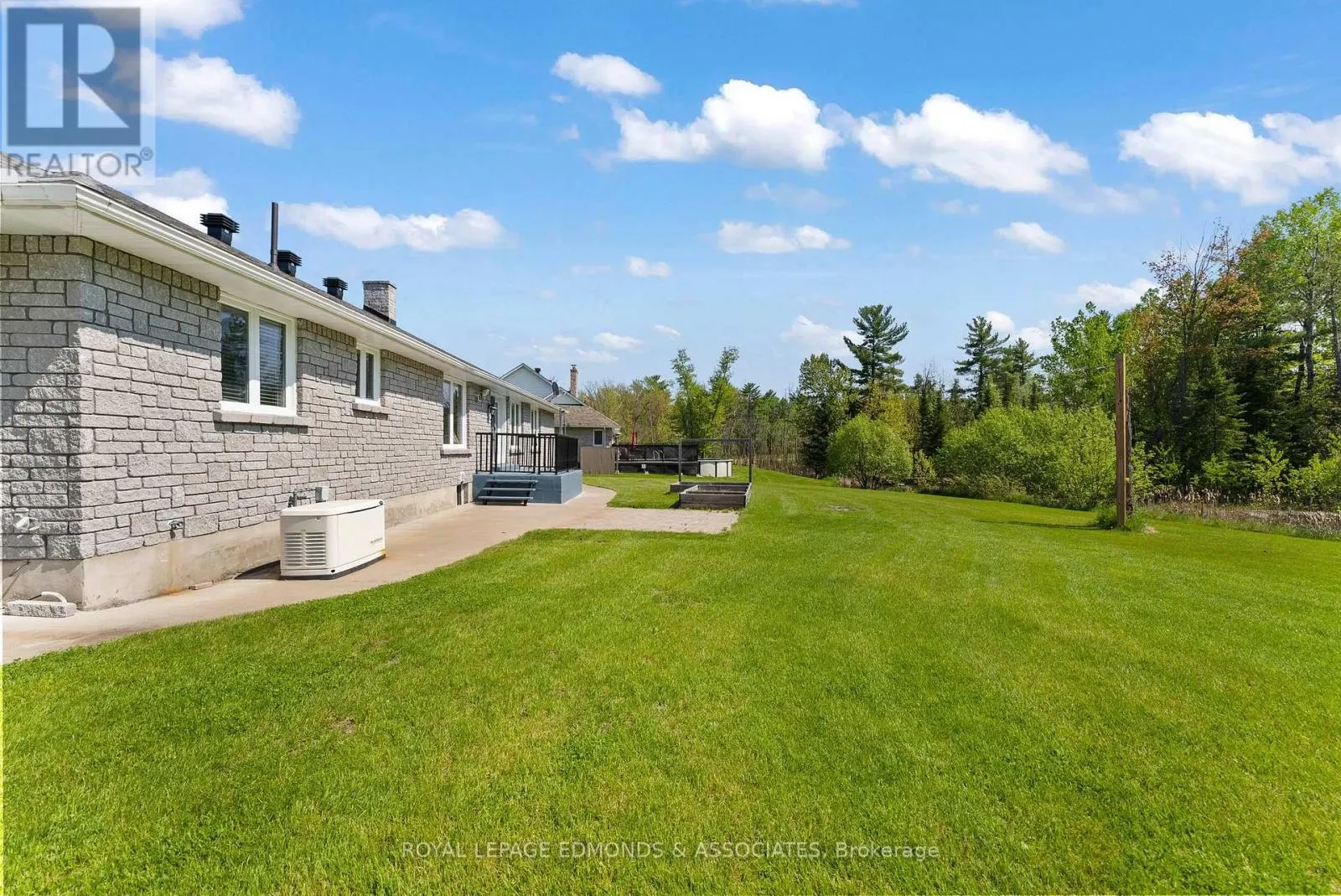 40 BLUE DANUBE WAY