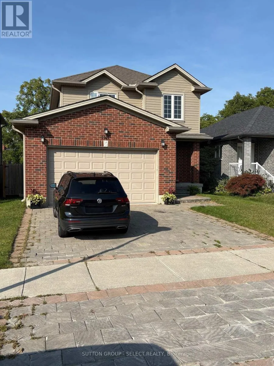 1021 OAKCROSSING GATE