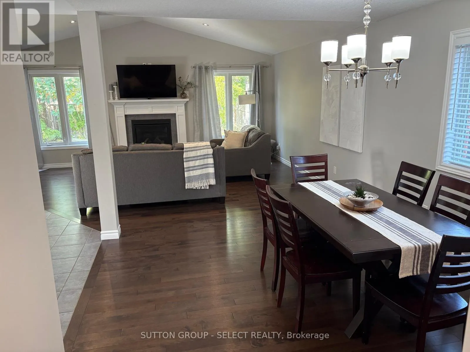 1021 OAKCROSSING GATE