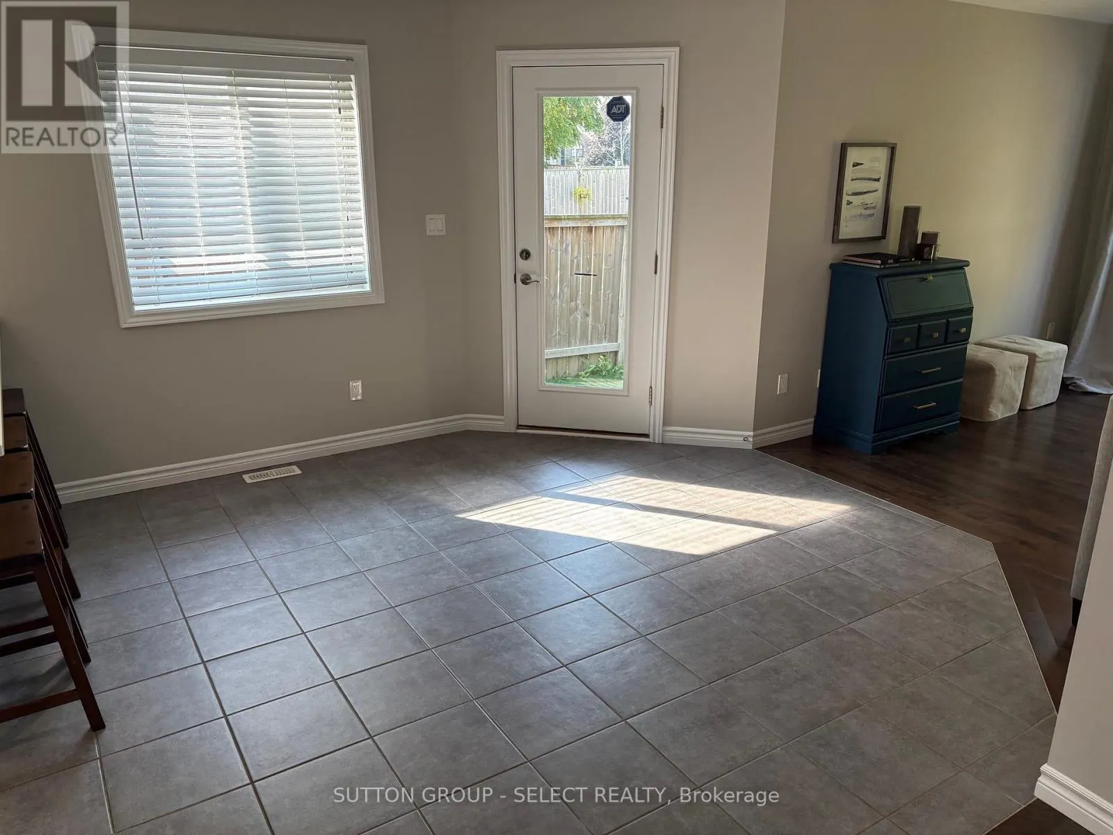 1021 OAKCROSSING GATE