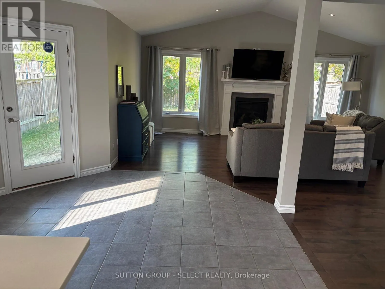 1021 OAKCROSSING GATE
