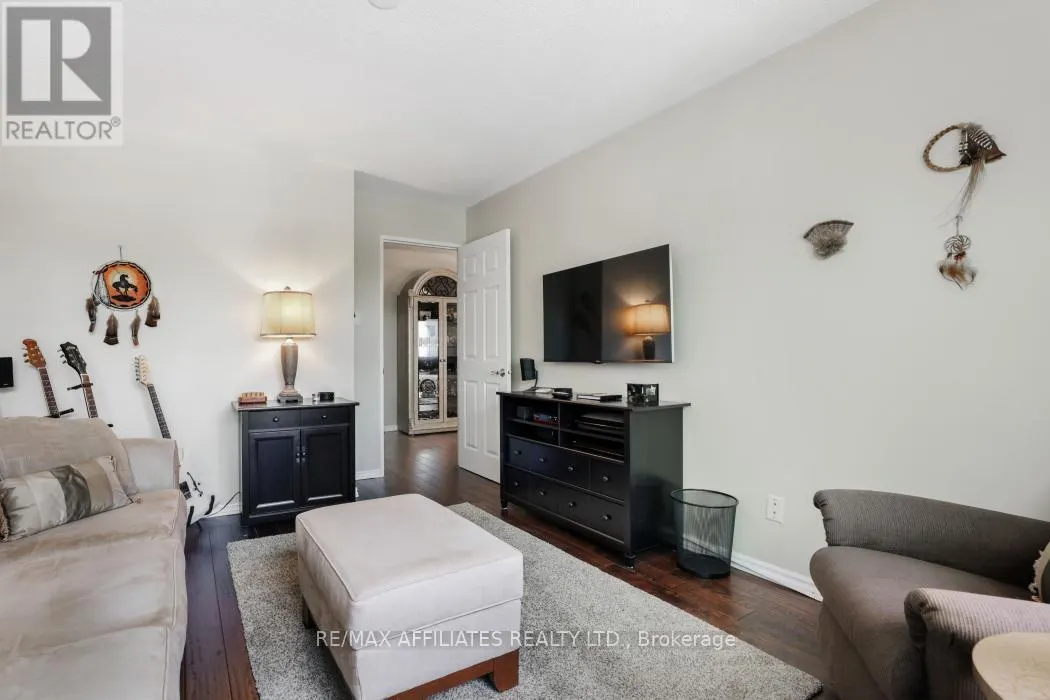 304 - 1190 RICHMOND ROAD