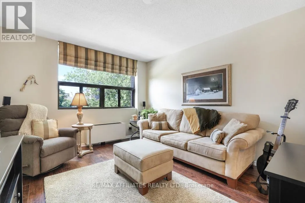 304 - 1190 RICHMOND ROAD