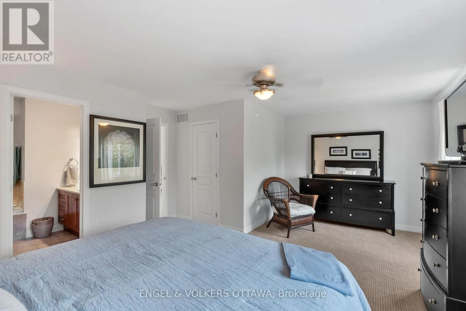 110 ENCORE PRIVATE