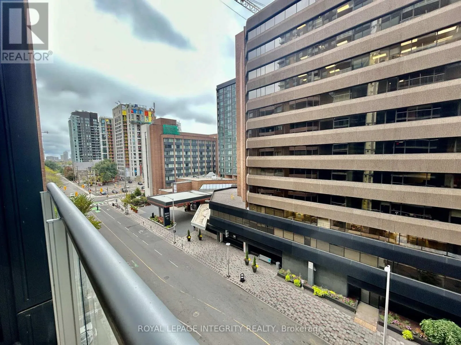 602 - 340 QUEEN STREET