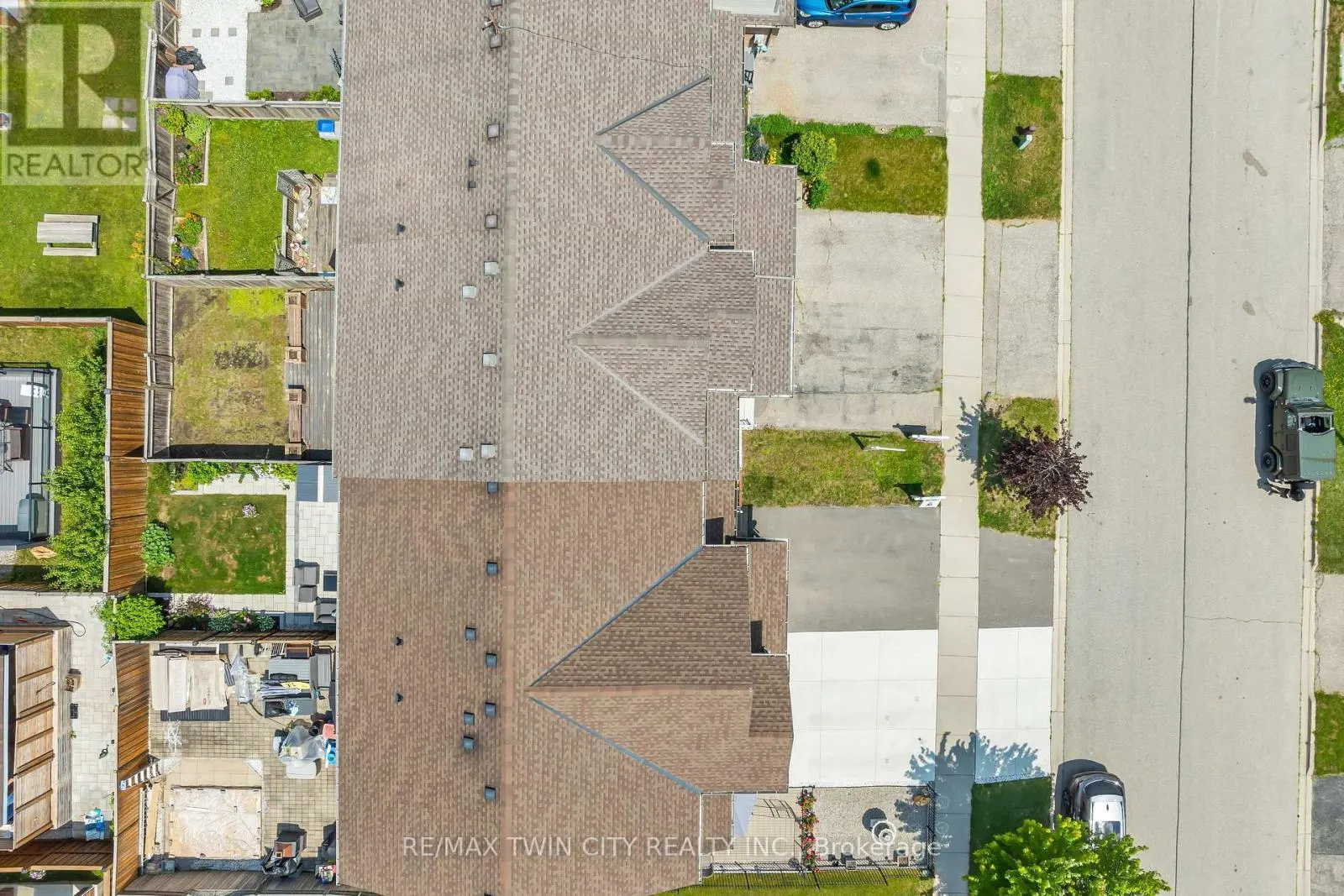 62 FOXGLOVE CRESCENT