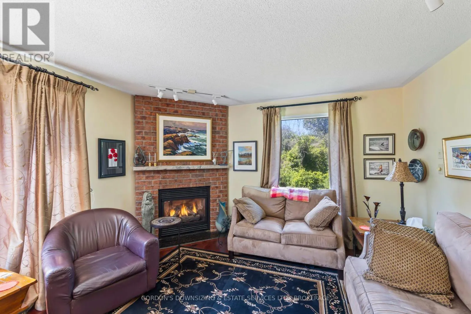 601 FERNMOOR DRIVE