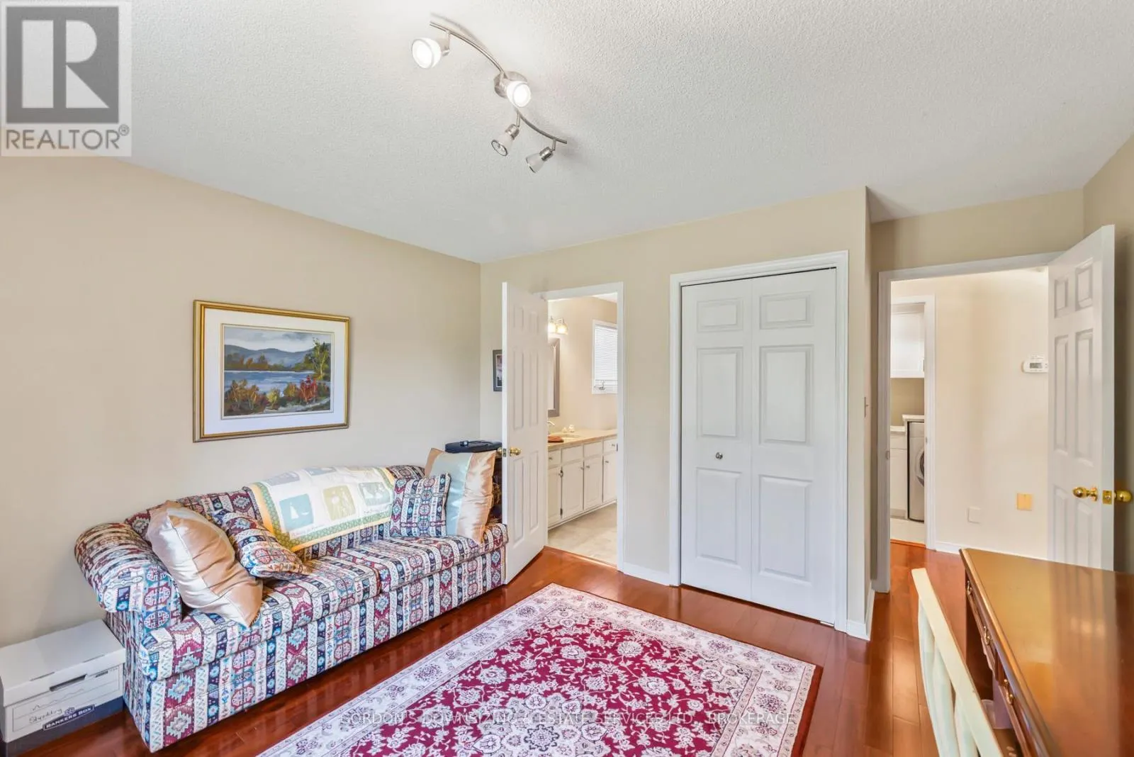 601 FERNMOOR DRIVE