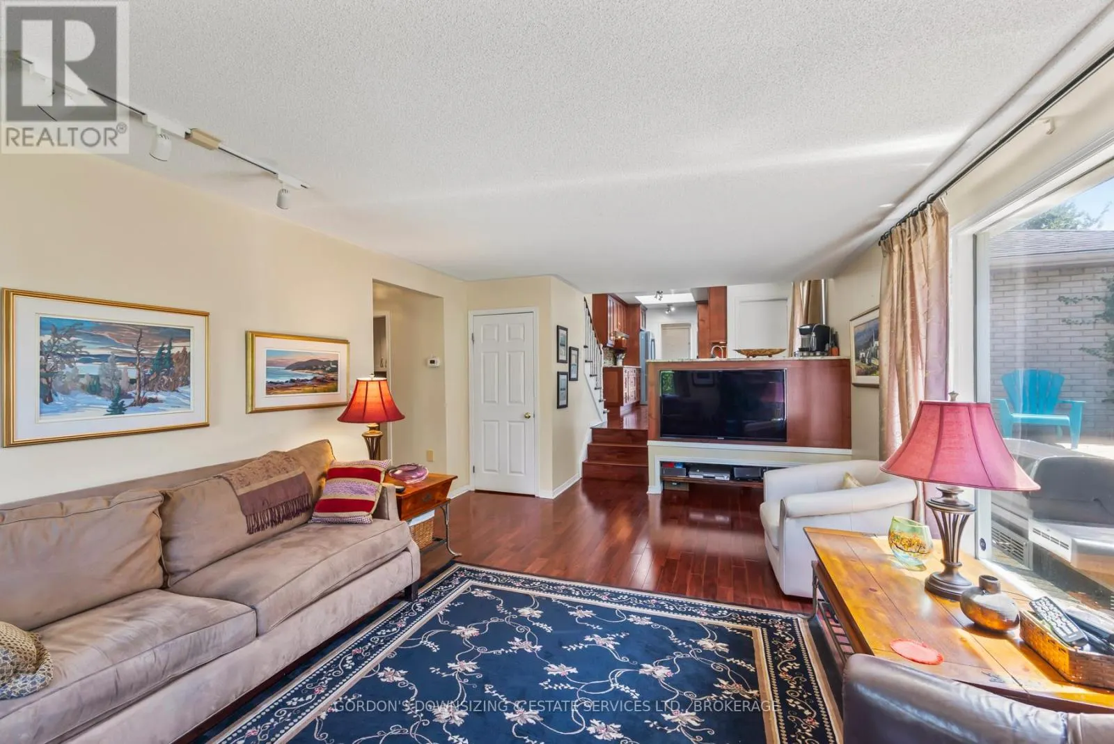 601 FERNMOOR DRIVE