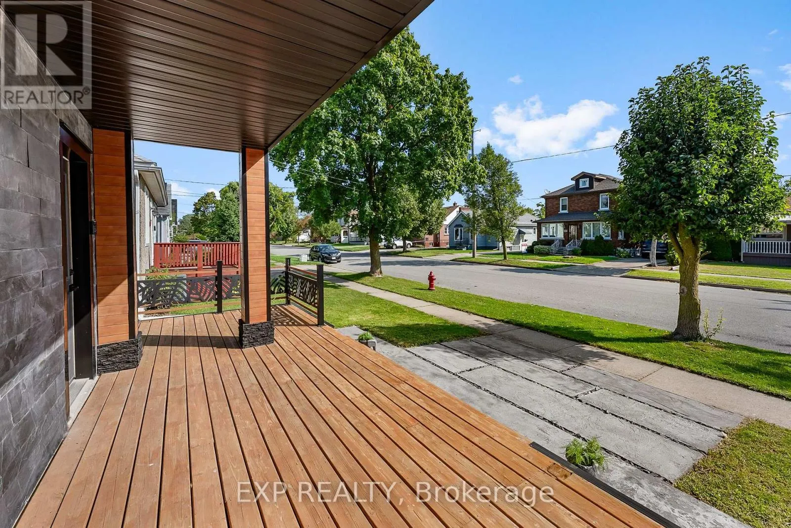 249 WALLACE AVENUE S