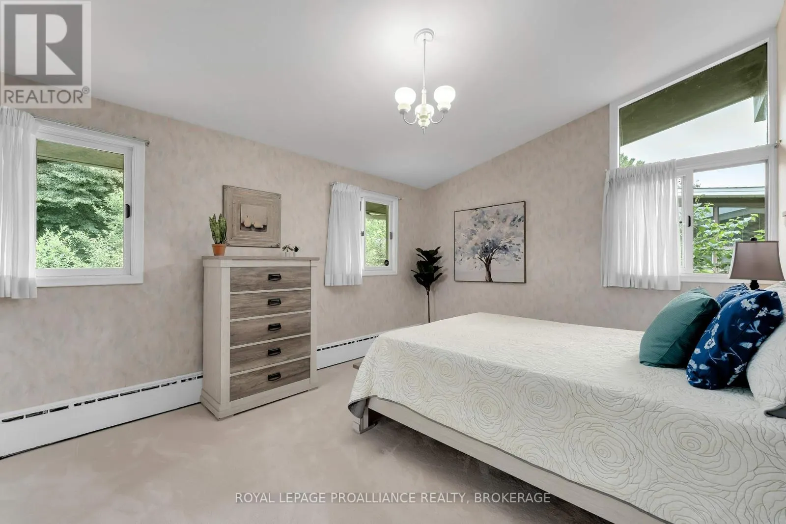 227 ALWINGTON PLACE