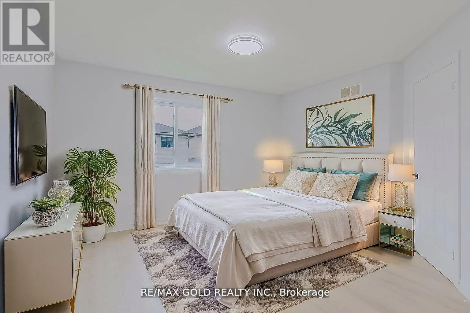 8163 HARVEST CRESCENT
