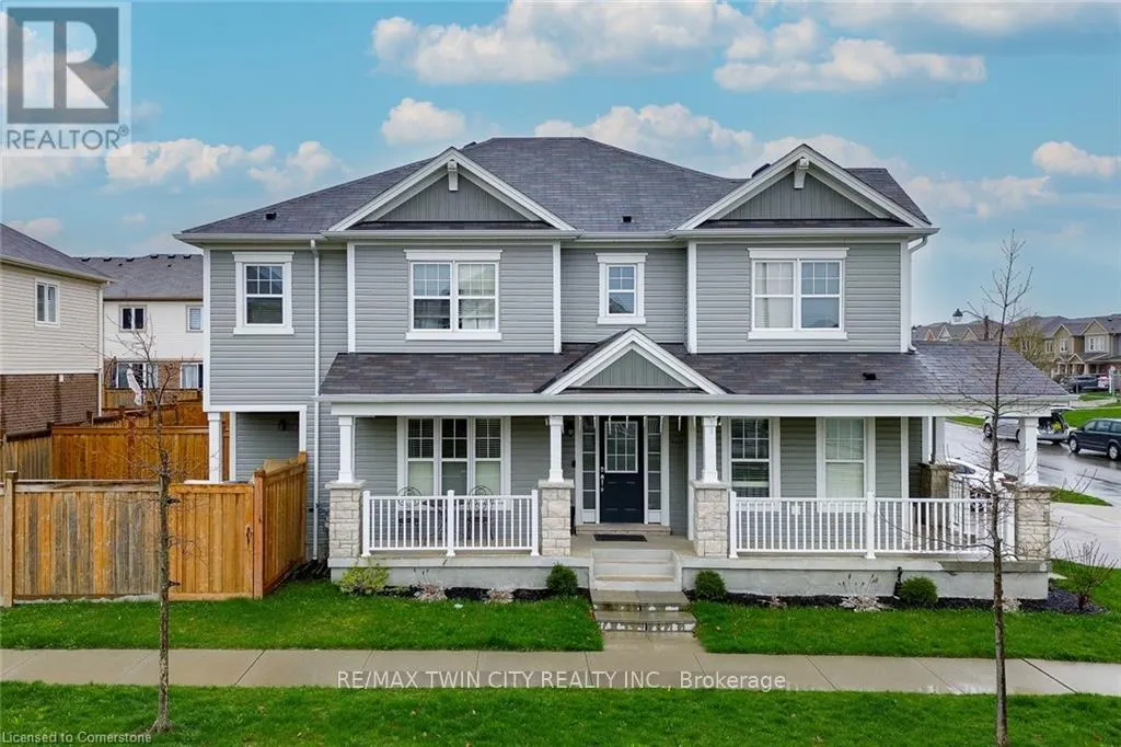 18 BLUE OAK STREET