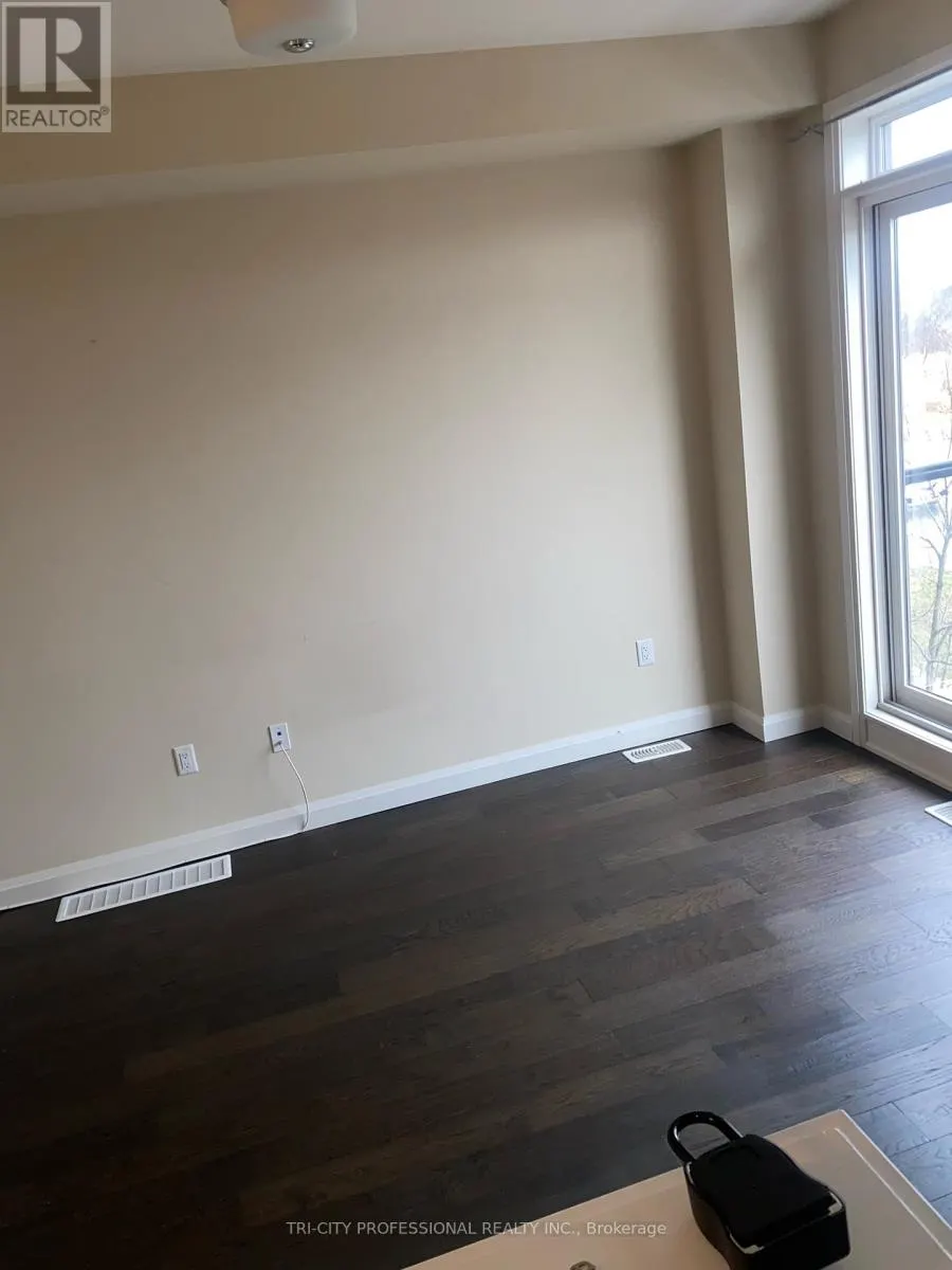 7 - 23 ECHOVALLEY DRIVE