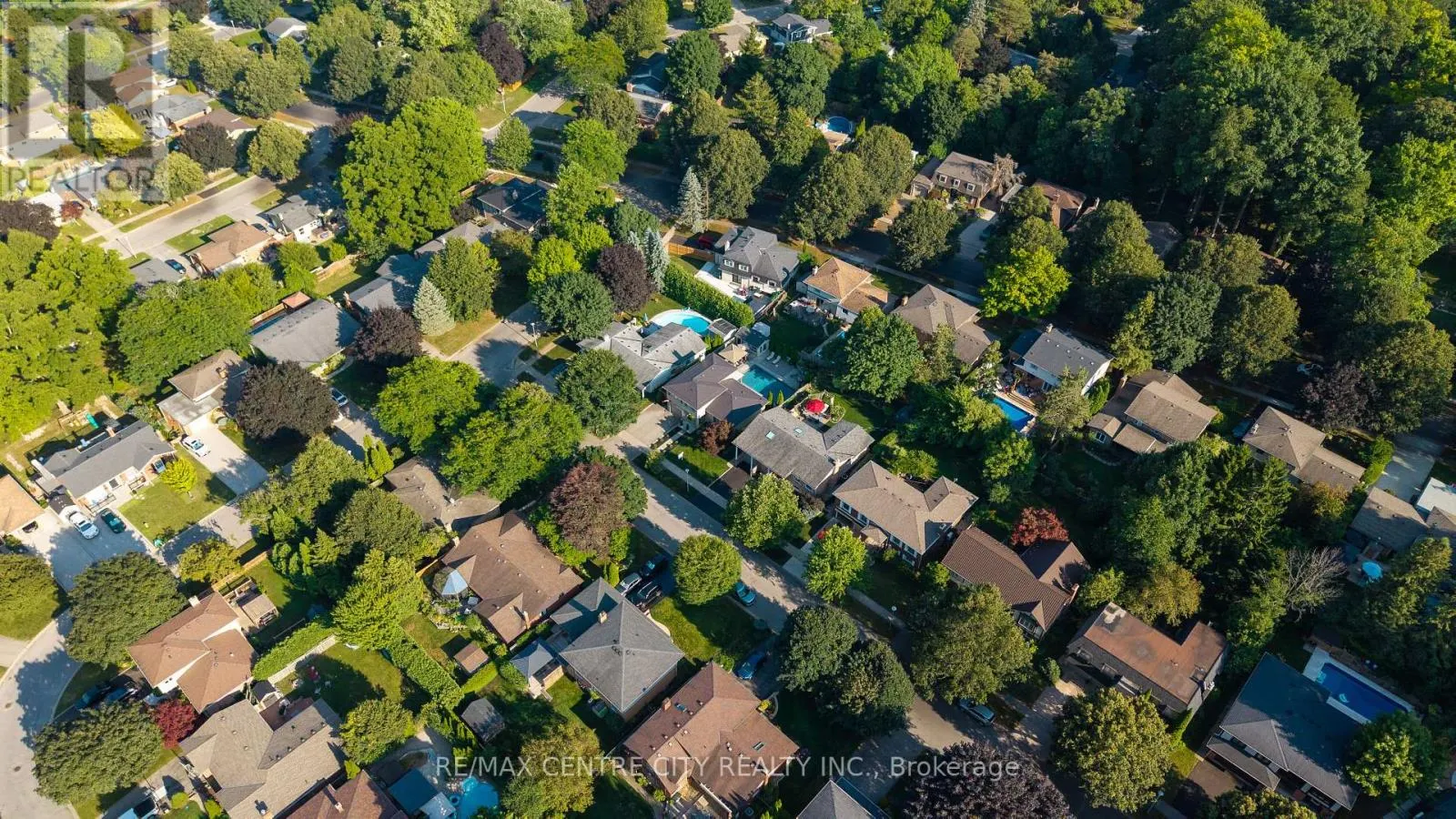 144 SPRINGFIELD CRESCENT