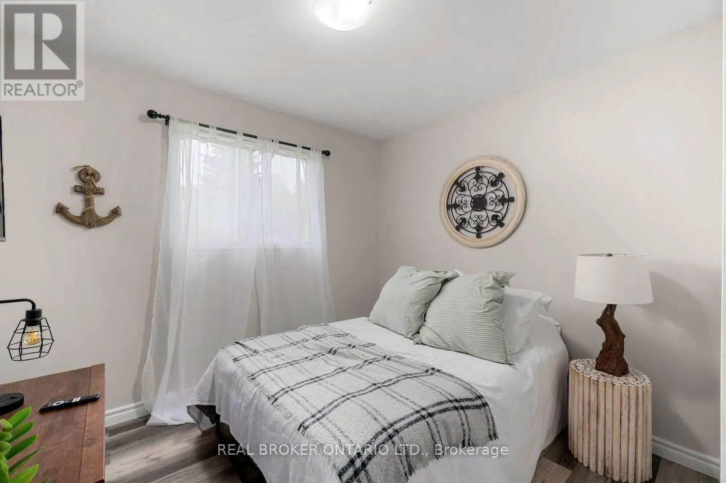 1027 SPENSOR'S TRAIL