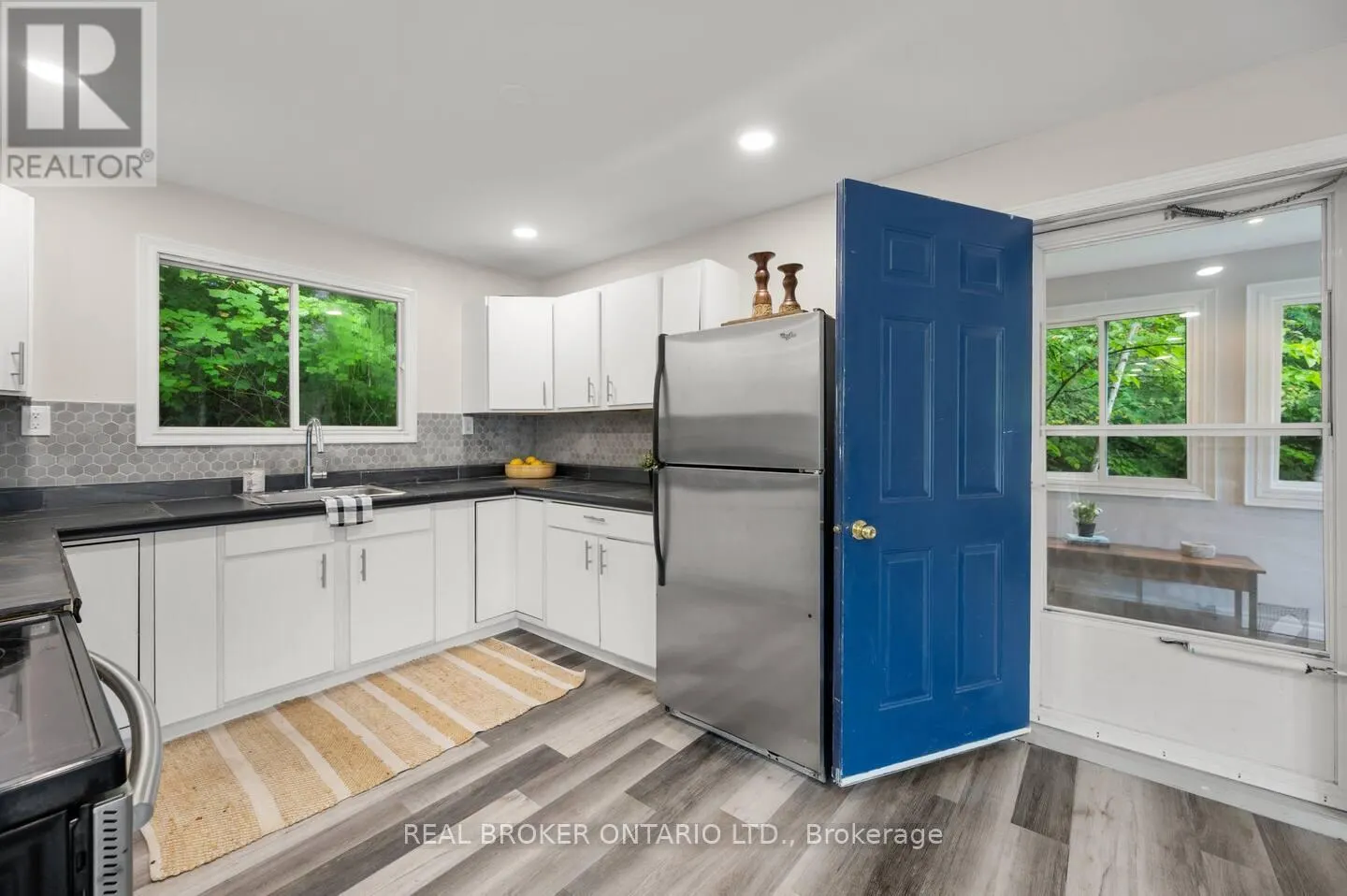 1027 SPENSOR'S TRAIL