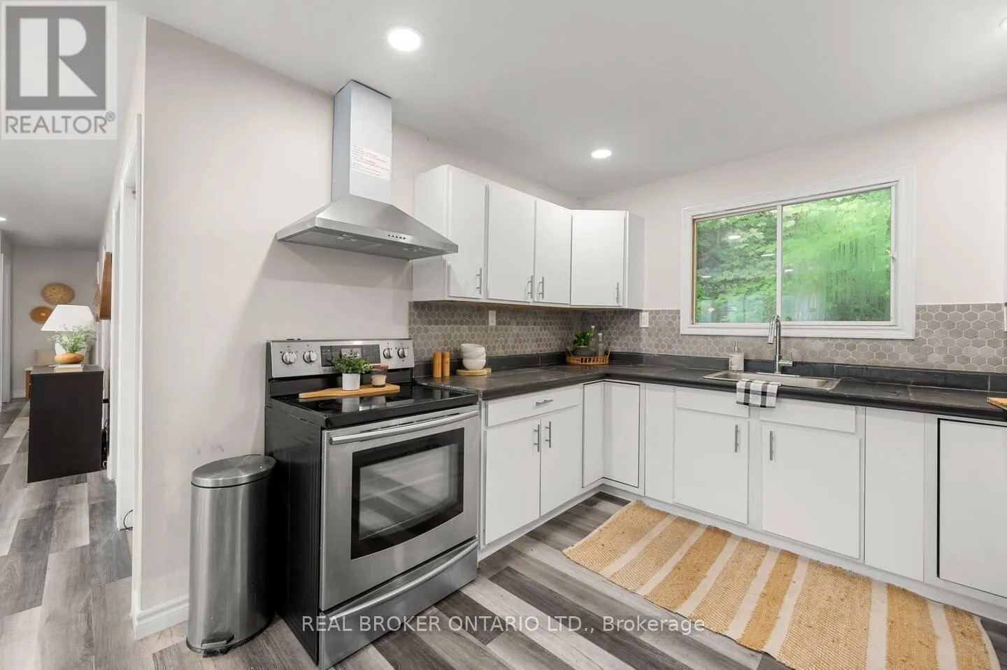 1027 SPENSOR'S TRAIL