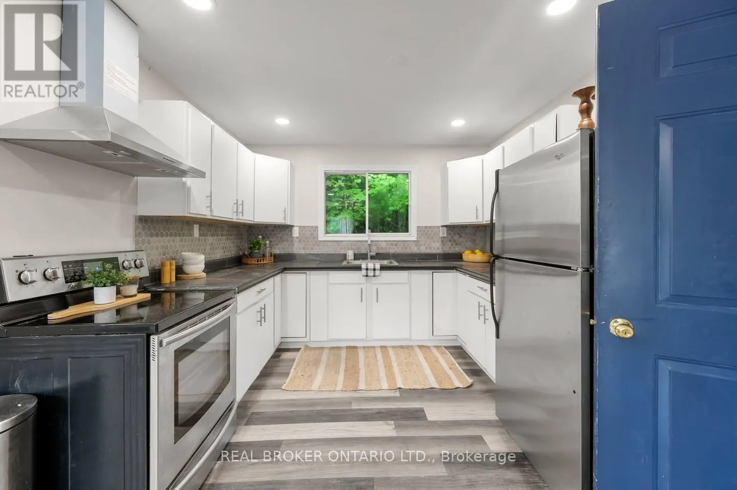 1027 SPENSOR'S TRAIL