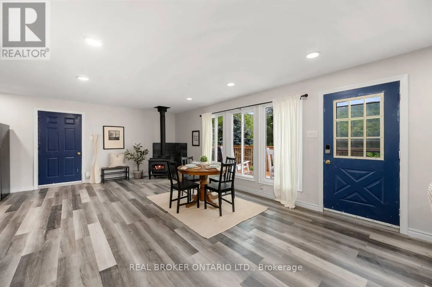 1027 SPENSOR'S TRAIL