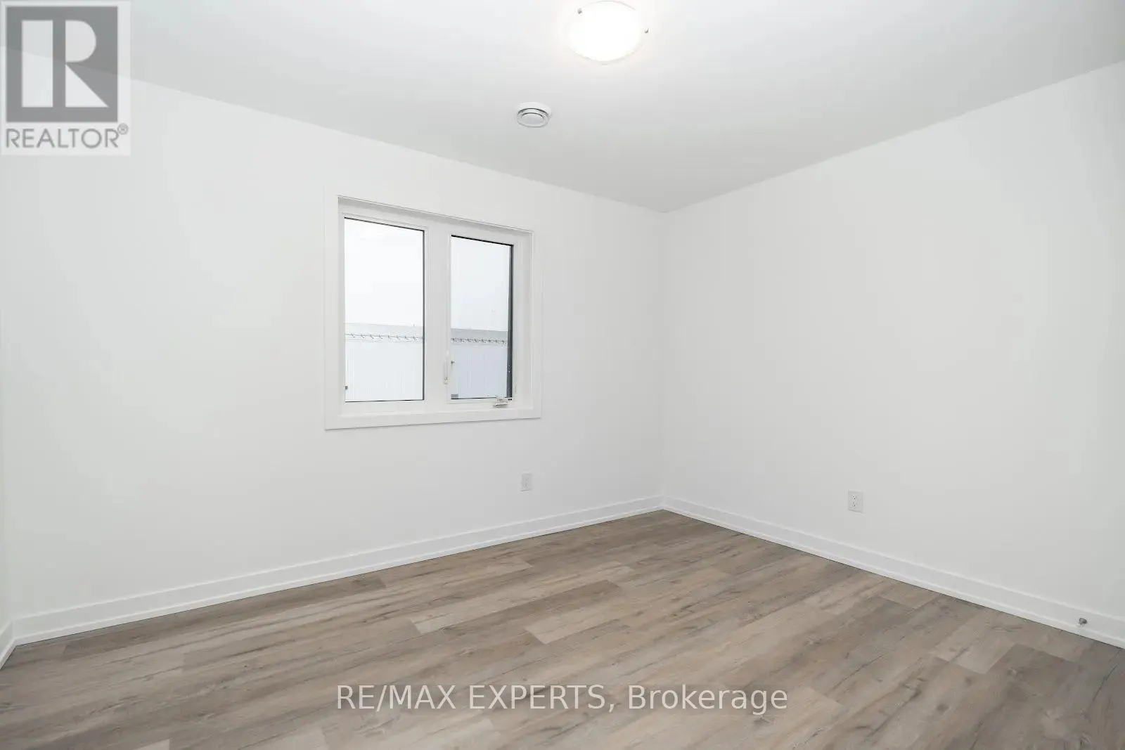 435 - 4263 FOURTH AVENUE