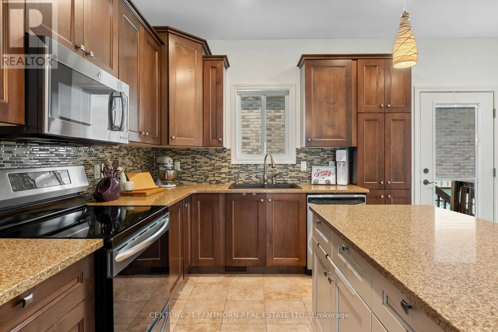 18 MCDOUGALL DRIVE