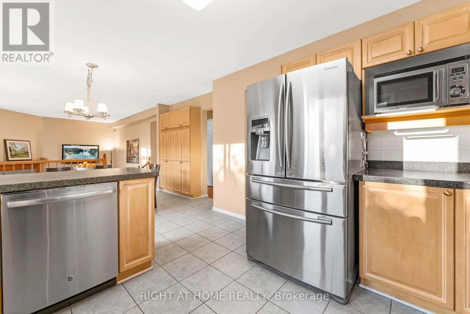 6196 RAVINE WAY