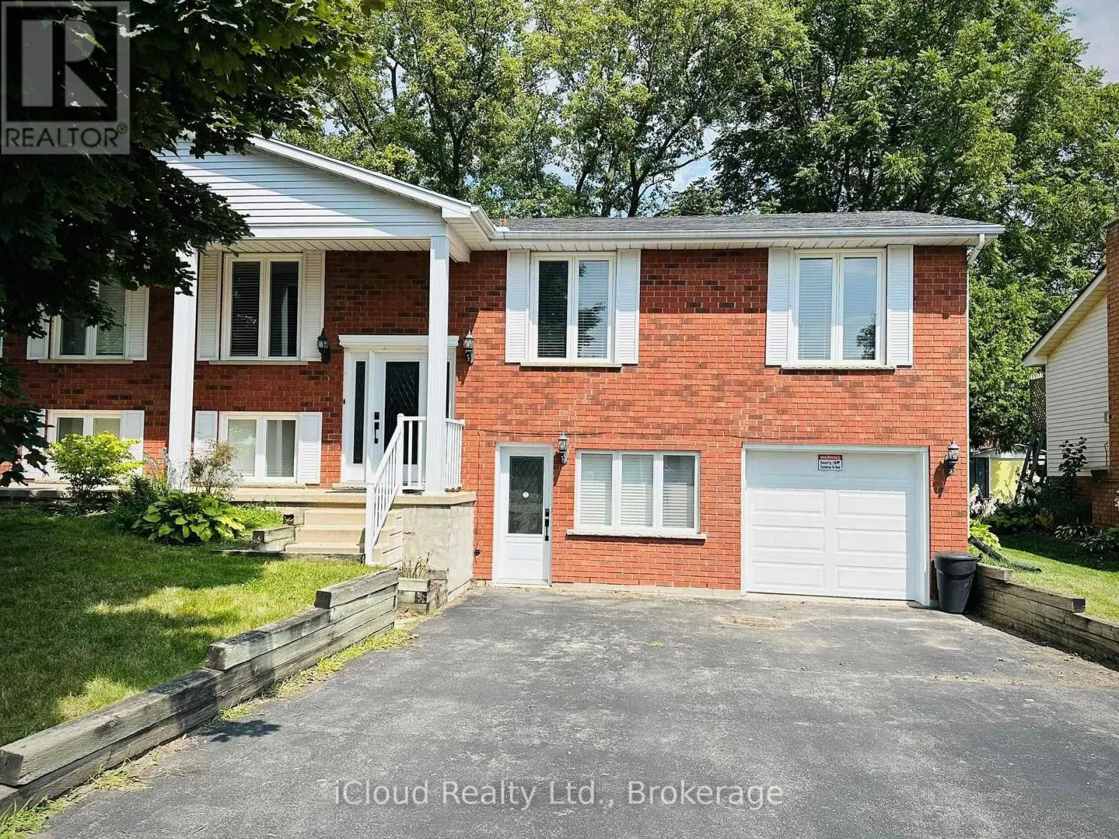 LOWER - 5 ILONA COURT