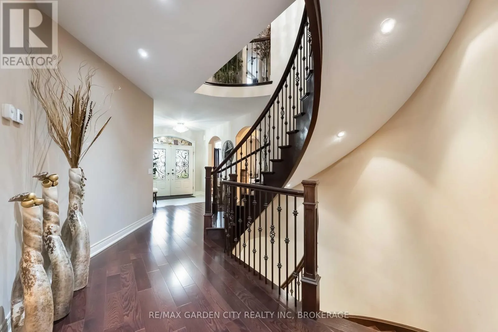 8625 ANGIE DRIVE