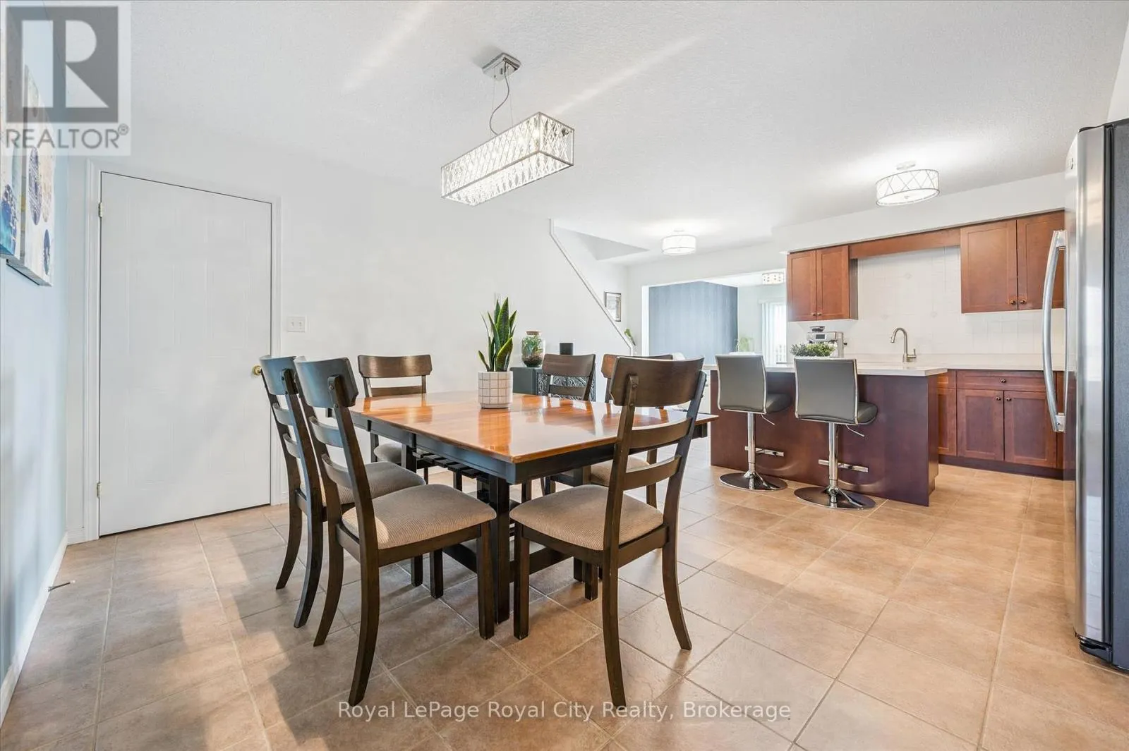 26 HASLER CRESCENT