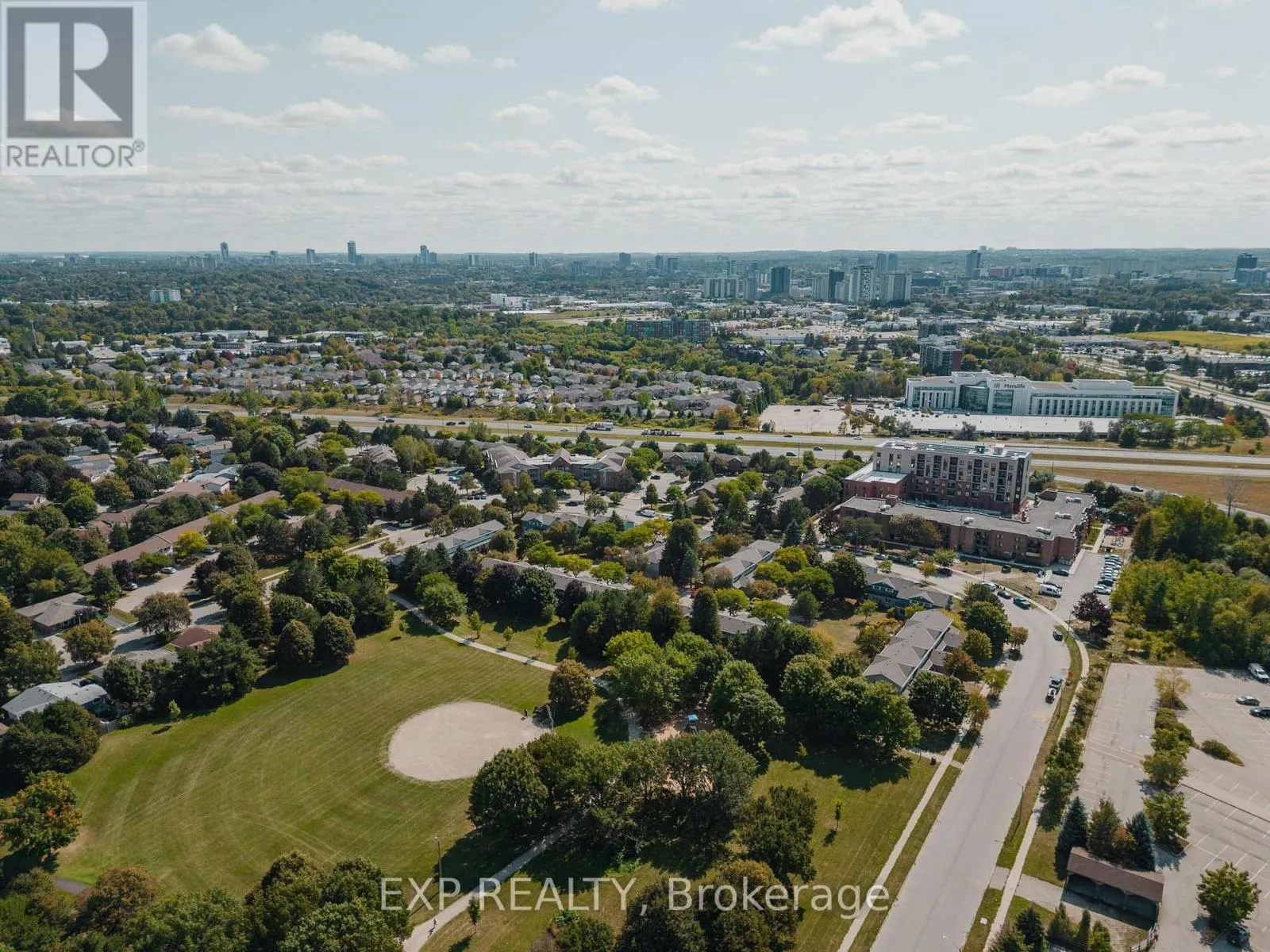 6 - 445 KINGSCOURT DRIVE