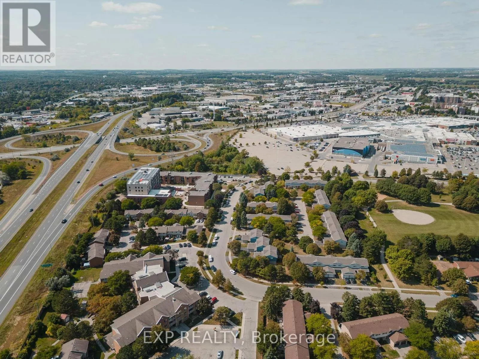 6 - 445 KINGSCOURT DRIVE