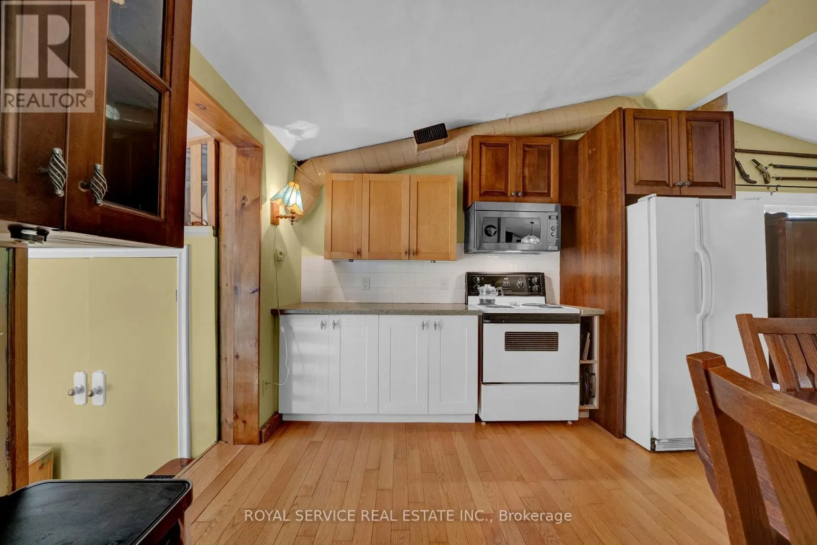 1204 PIGEON CREEK ROAD