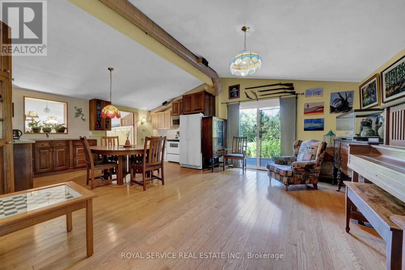 1204 PIGEON CREEK ROAD